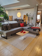 Laden Sie das Bild in den Galerie-Viewer, Franz Fertig Sofa "Takuma"
