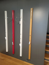 Laden Sie das Bild in den Galerie-Viewer, Schönbuch Garderobe "Line" Tomatenrot

